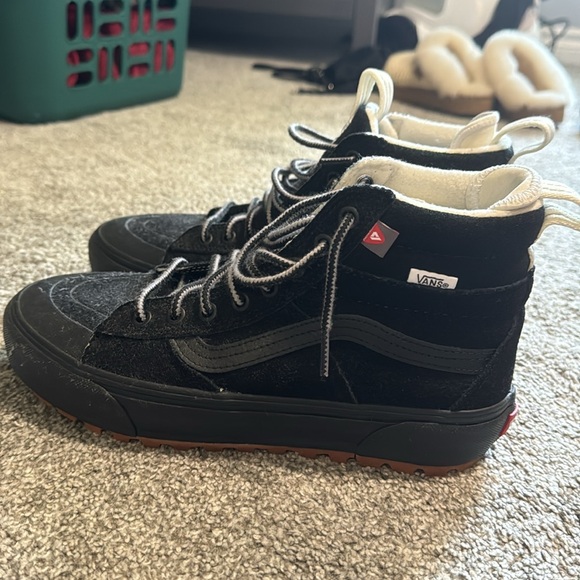 Custom SK8-HI Vans - Picture 4 of 5